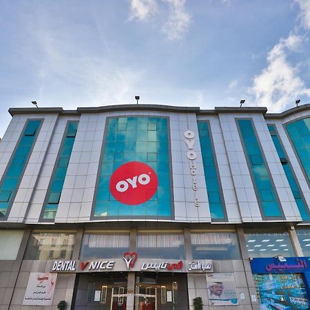 Oyo 369 Arwa Alqosor Hotel Абха Екстериор снимка