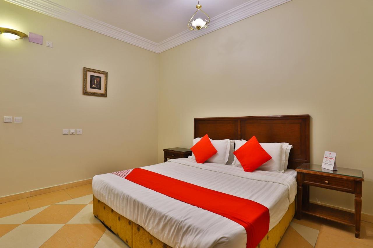 Oyo 369 Arwa Alqosor Hotel Абха Екстериор снимка