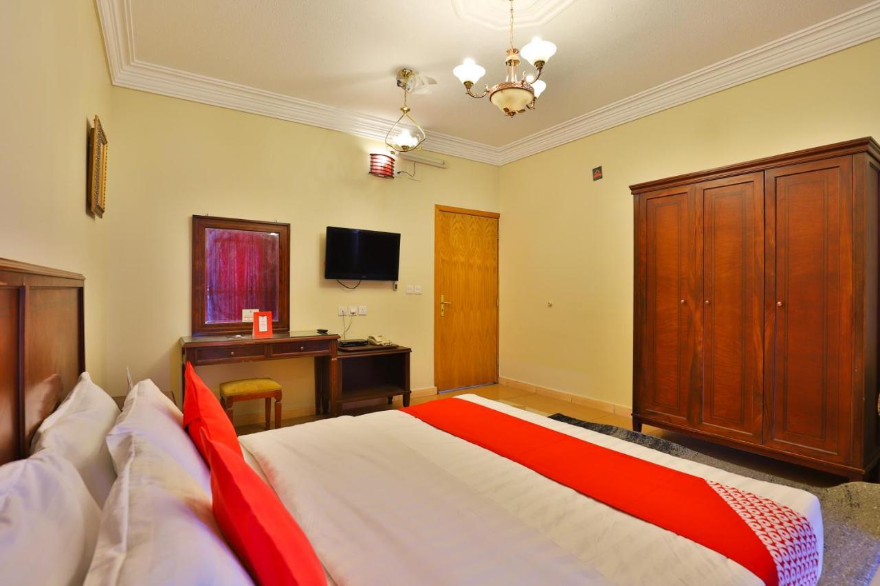 Oyo 369 Arwa Alqosor Hotel Абха Екстериор снимка
